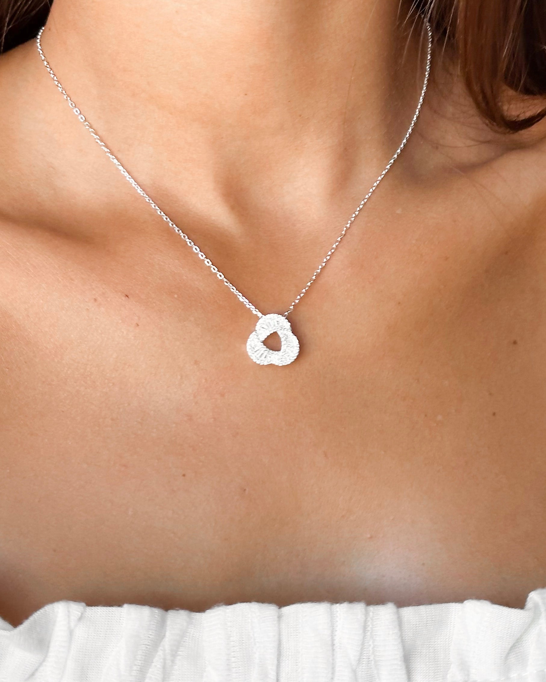 collier femme argent 925 élégant et intemporel, bijou artisanal fabriqué au Brésil