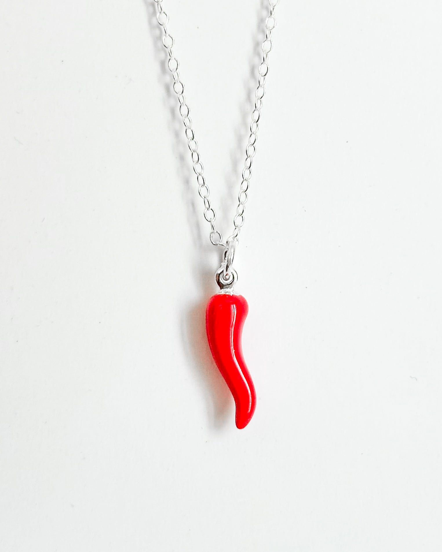 bijou artisanal collier en argent 925 pour femme, style chic et moderne