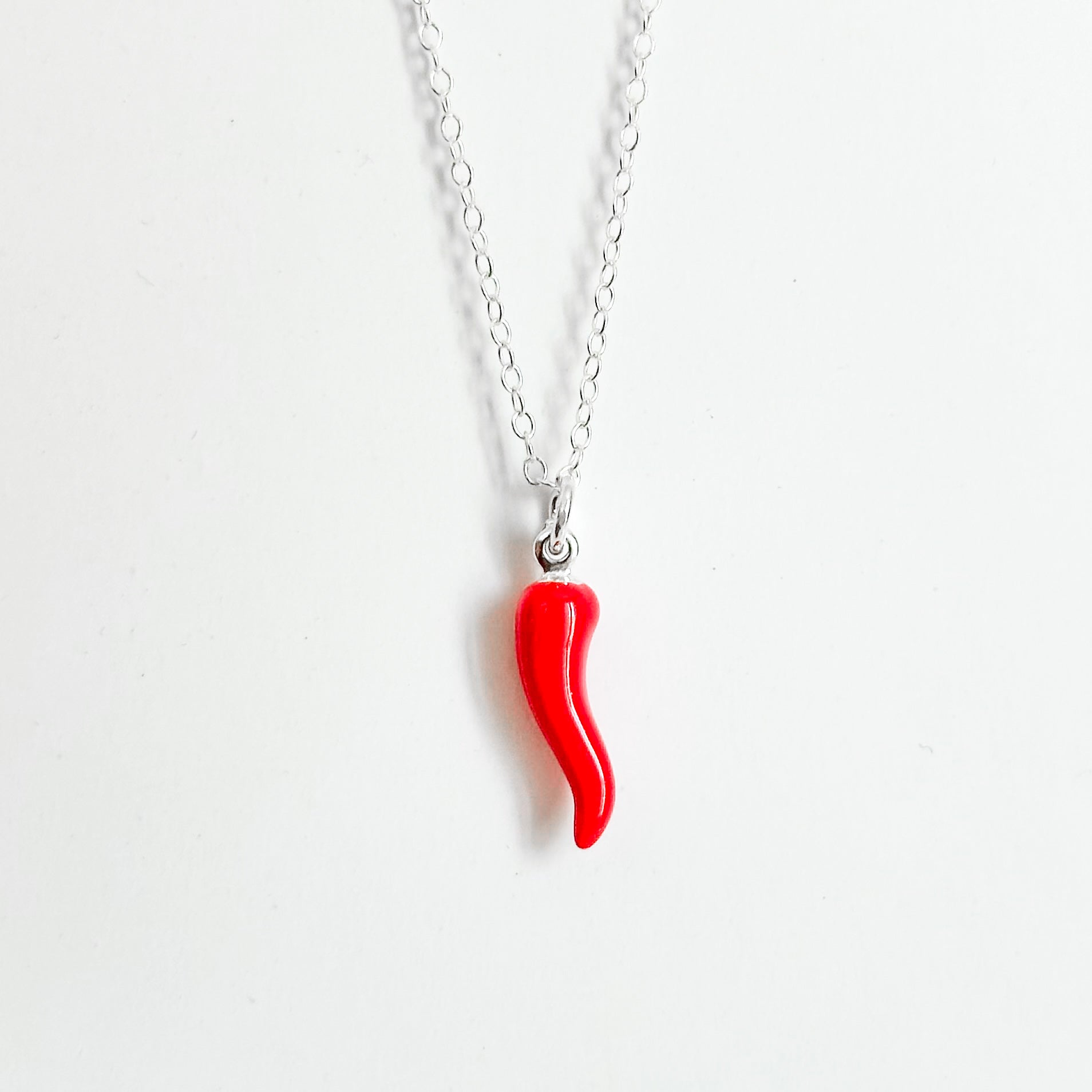 bijou artisanal collier en argent 925 pour femme, style chic et moderne